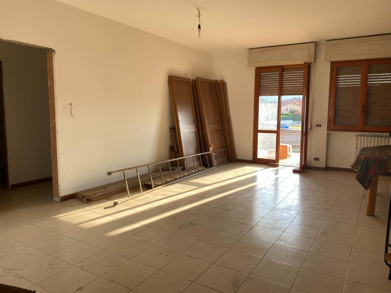 Appartamento in Vendita a Carmignano, zona Seano, 350'000€, 140 m²
