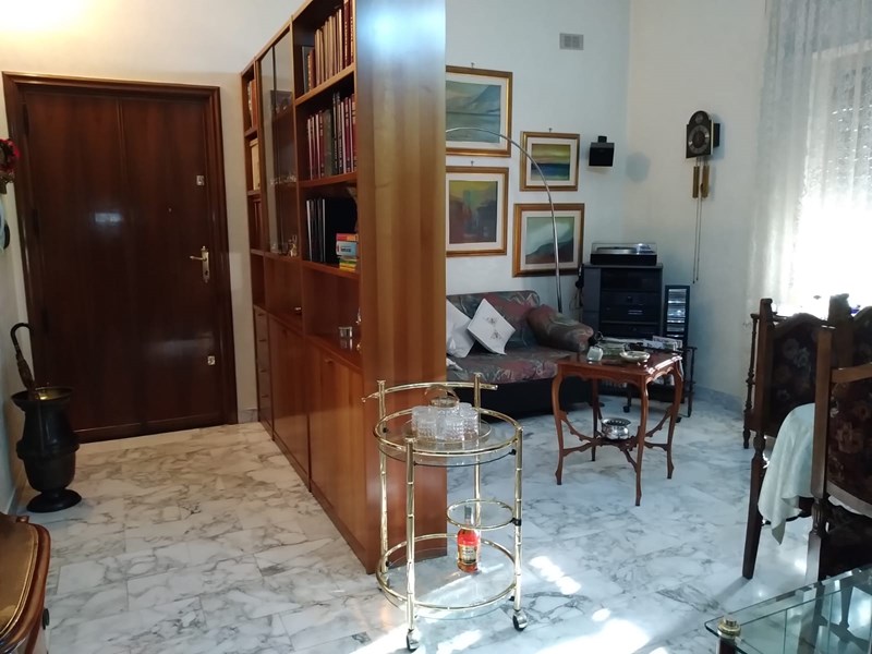 Trilocale in Vendita a Foggia, zona ANFITEATRO, 95'000&euro;, 119 m²