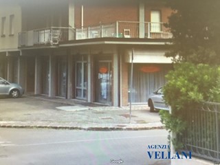 Ufficio in Vendita a Carpi, 290'000€, 480 m²