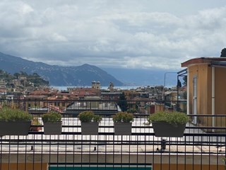 Quadrilocale in Vendita a Santa Margherita Ligure, zona Chiesa San siro, 445'000€, 80 m², arredato