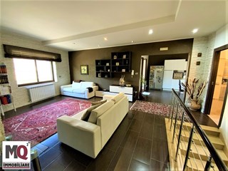 Casa Indipendente in Vendita a Mondragone, 195'000€, 180 m²
