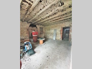 Casa Indipendente in Vendita a Grumolo delle Abbadesse, 125'000€, 377 m²