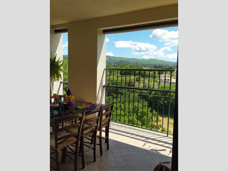 Appartamento in Vendita a Viterbo, zona Ponte dell'elce, 197'000€, 100 m²