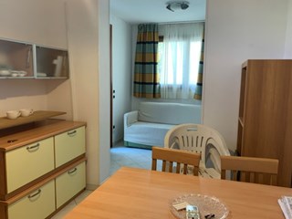 Appartamento in Vendita a Riccione, zona Alba, 285'000€, 45 m²