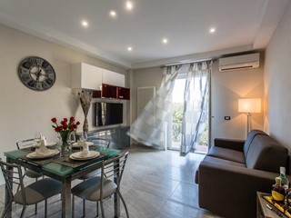 Bilocale in Affitto a Camaiore, zona Lido di Camaiore, 45 m², arredato