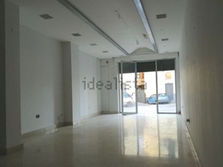 Negozio in Affitto a Scafati, zona Centro, 350€