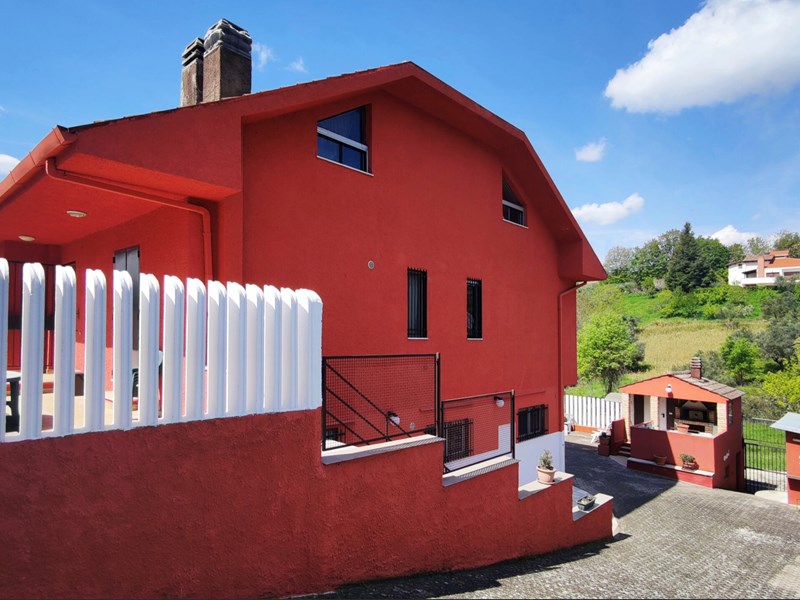 Appartamento in Vendita a Chieti, zona Colle Cucco, 265'000€, 450 m², arredato