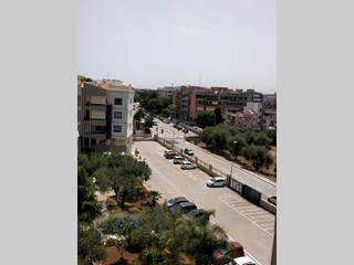 Trilocale in Vendita a Bari, zona Palese, 330'000€, 106 m², con Box