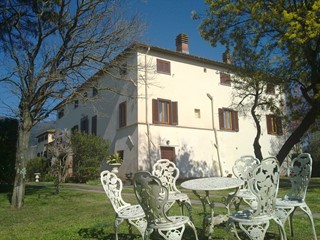 Casa Indipendente in Vendita a Lucca, zona Monte San Quirico, 1'550'000€, 1100 m², con Box