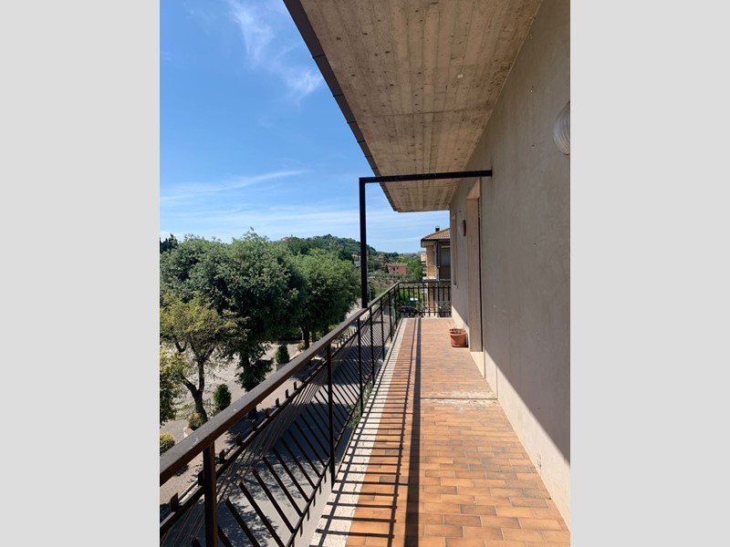 Appartamento in Vendita a Spinetoli, 130'000€, 179 m²