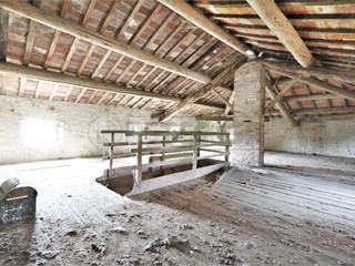 Casa Semi Indipendente in Vendita a Grumolo delle Abbadesse, 100'000€, 370 m²