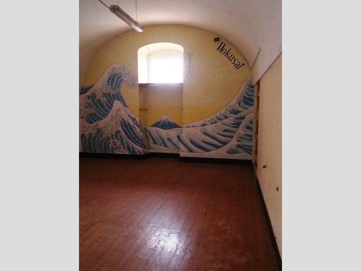 Attività commerciale in Affitto a Imperia, zona Porto Maurizio, 1'000€, 175 m²