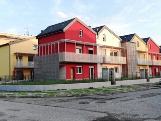 Quadrilocale in Vendita a Pavia, zona San Lanfranco, 359'000€, 160 m²