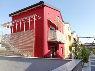 Villetta a schiera in Vendita a Pavia, zona San Lanfranco , 460'000€, 220 m²