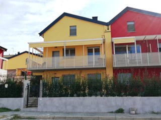 Quadrilocale in Vendita a Pavia, zona San Lanfranco , 435'000€, 200 m²