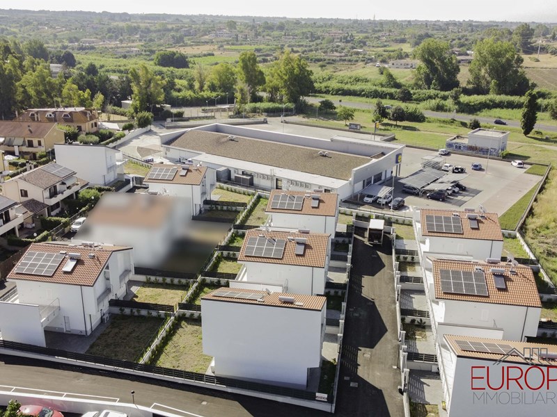 Villa in Vendita a Cerveteri, 290'000€, 109 - 165