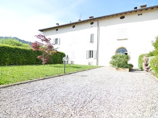 Trilocale in Vendita a San Lazzaro di Savena, zona  Castel dei Britti, 199'000€, 90 m²