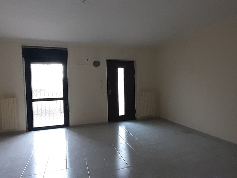 Casa Indipendente in Vendita a Foggia, zona Macchia gialla , 245'000&euro;, 300 m², con Box