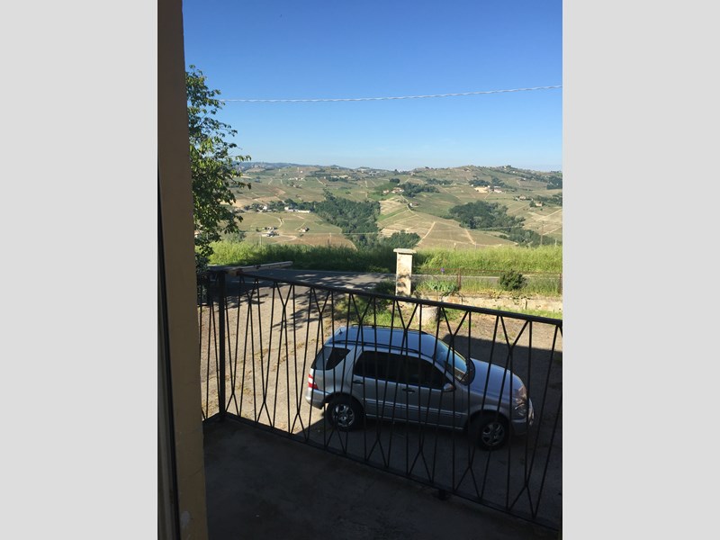 Trilocale in Vendita a Calosso, 58'000&euro;, 100 m², con Box