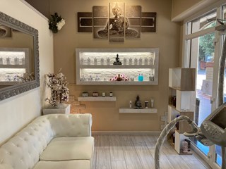 Immobile commerciale in Vendita a Bologna, zona Saffi, 175'000€, 107 m², arredato