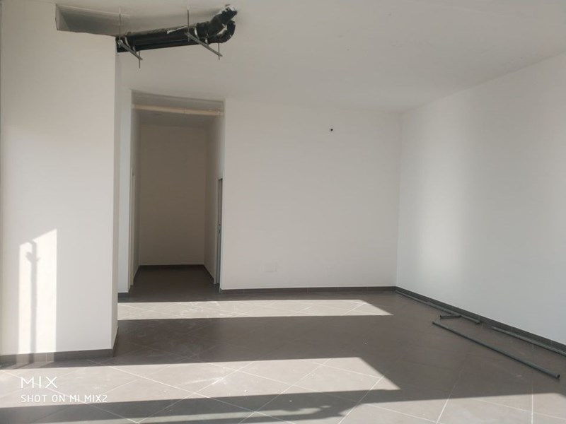 Negozio in Affitto a Bari, zona POGGIOFRANCO, 1'300€, 80 m²