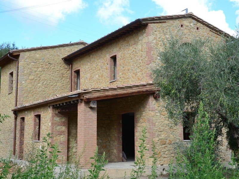 Casa di corte in Vendita a Volterra, 300'000€, 150 m²