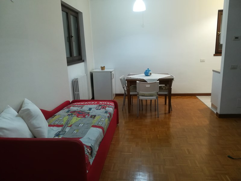 Mansarda in Affitto a Grezzago, 500€, 55 m², arredato