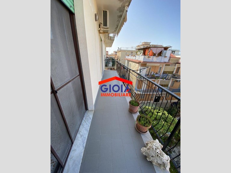 Trilocale in Vendita a Mondragone, 56'000€, 76 m²