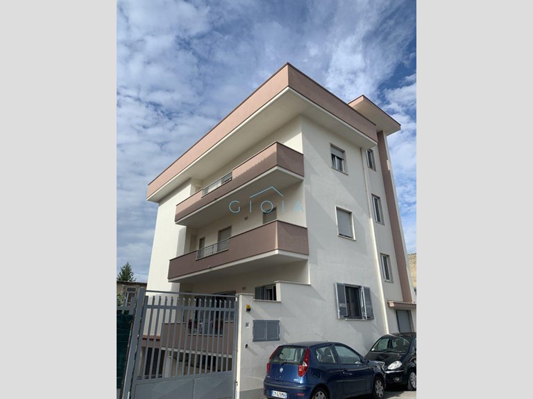 Quadrilocale in Vendita a Mondragone, 140'000€, 110 m²