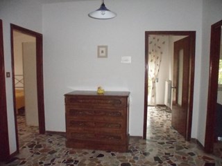 Quadrilocale in Vendita a Montese, zona Centro, 30'000€, 90 m², arredato