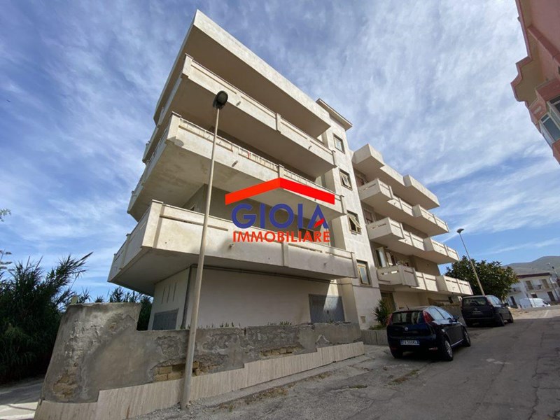Appartamento in Vendita a Mondragone, 79'999€, 100 m²