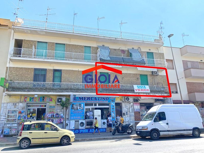 Trilocale in Vendita a Mondragone, 100'000€, 100 m²