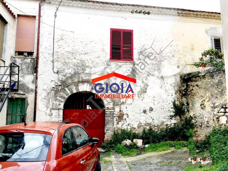 Appartamento in Vendita a Falciano del Massico, 45'000€, 200 m²