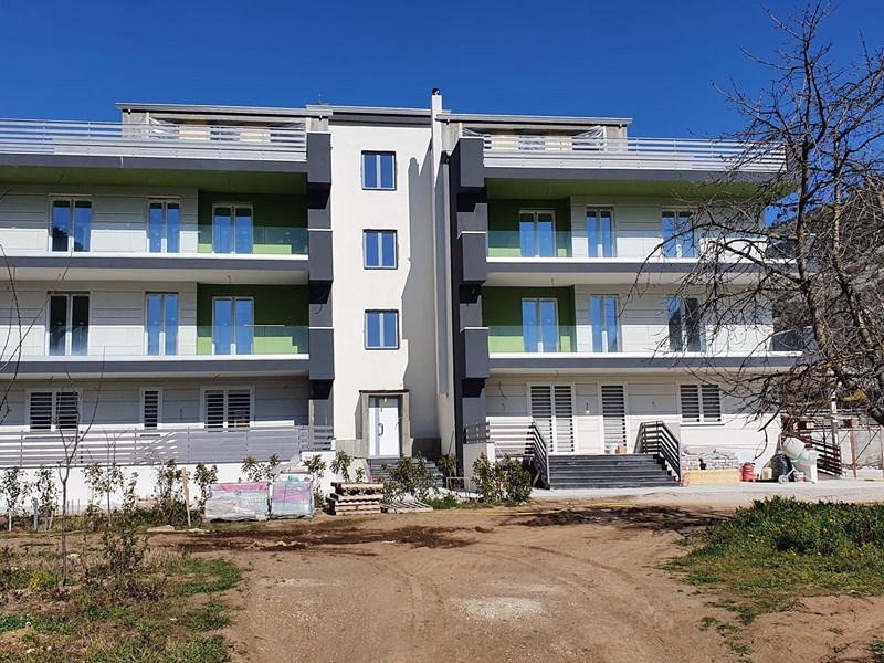 Appartamento in Vendita a Caserta, zona Tuoro, 120 m²