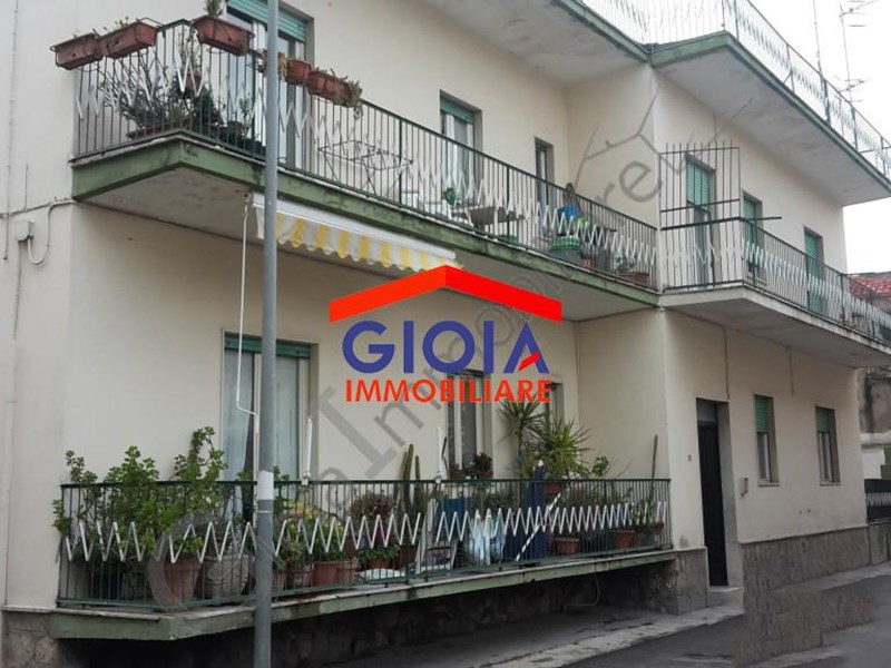 Trilocale in Vendita a Mondragone, 65'000€