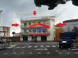 Quadrilocale in Vendita a Mondragone, 123'456€, 100 m²