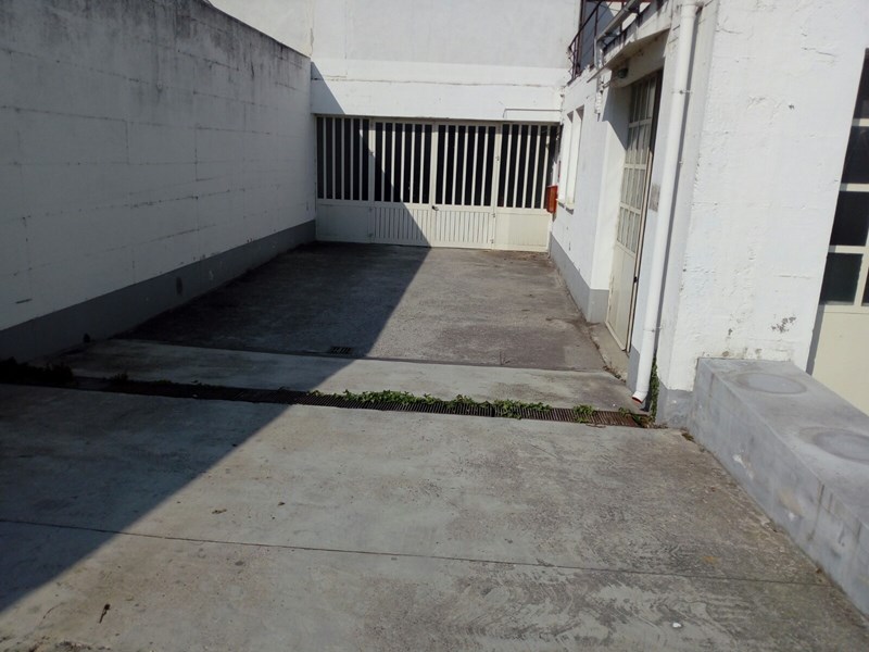 Capannone in Affitto a Castelnuovo del Garda, zona Z.I. - Castelnuovo del Garda, 1'950€, 1000 m²