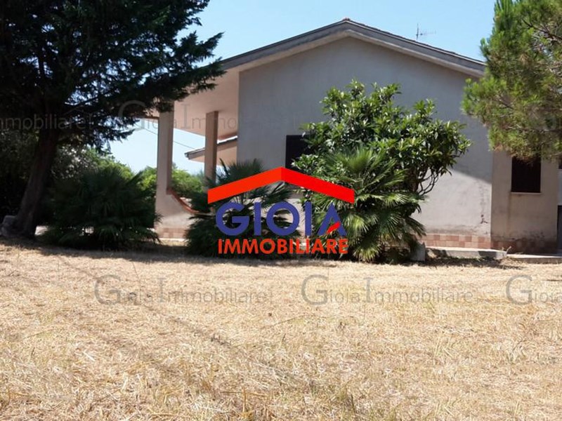 Villa in Vendita a Sessa Aurunca, 139'000€, 190 m²