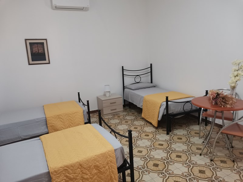 Appartamento in Affitto a Roseto Capo Spulico, zona Borgata Marina, 350&euro;, 120 m², arredato