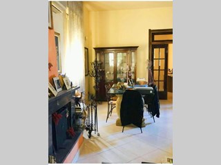 Casa Indipendente in Vendita a Piacenza, zona baia del re, 289'000€, 245 m²