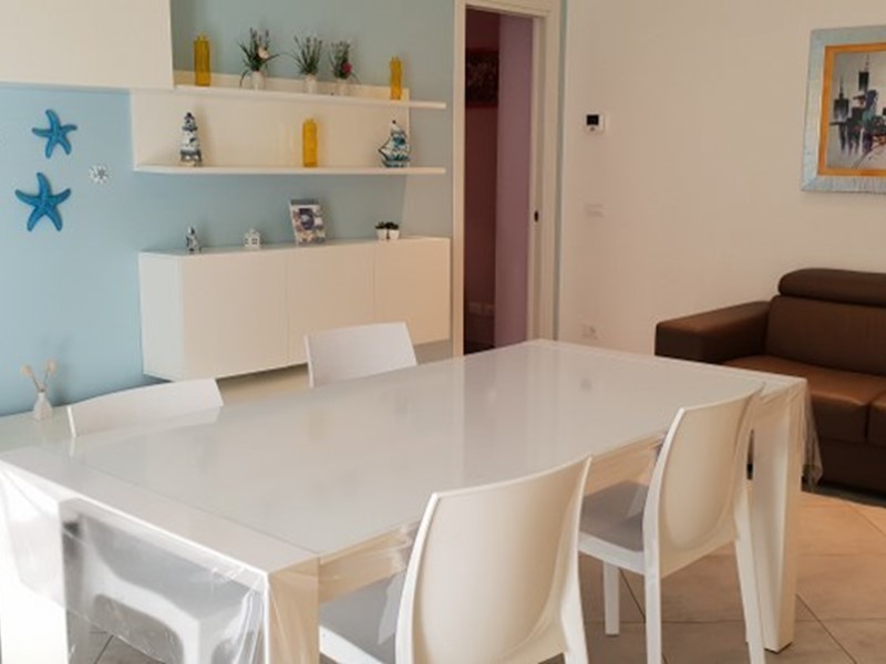 Trilocale in Vendita a Alassio, 349'000€, 70 m², arredato