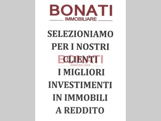 Immobile commerciale in Vendita a Portovenere, zona Le Grazie, 320'000€, 380 m²