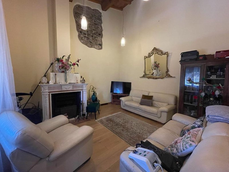 Appartamento in Vendita a Carrara, zona MARINA DI CARRARA, 370'000€, 170 m²