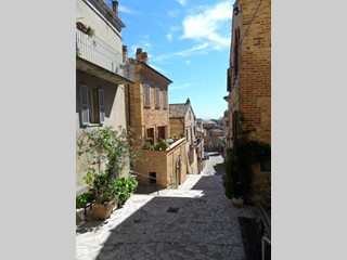 Casa Indipendente in Vendita a Ripatransone, 90'000€, 98 m²