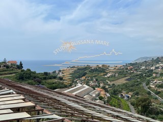 Casa Indipendente in Vendita a Sanremo, zona Poggio, 295'000€, 80 m²