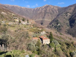 Casa Indipendente in Vendita a Molini di Triora, 46'000€, 70 m²