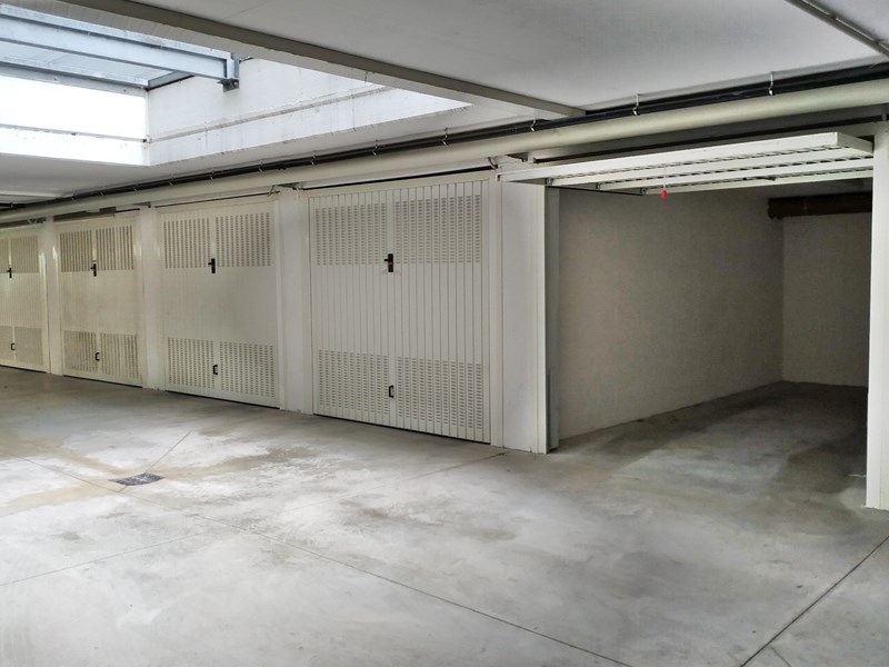 Box in Vendita a Parma, zona Via Sidoli, 20'000€, 17 m²