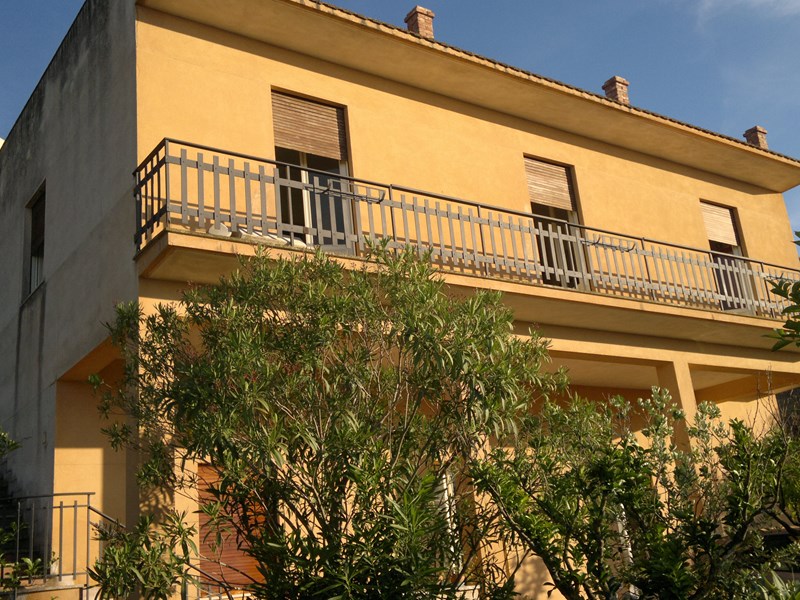 Villa in Vendita a Trapani, zona Valderice, 215'000&euro;, 235 m²