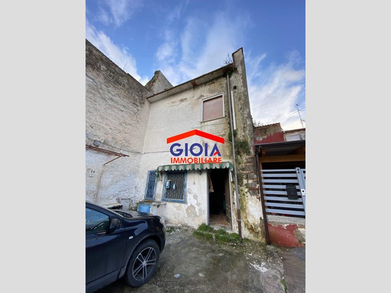 Appartamento in Vendita a Mondragone, 23'000€, 80 m²