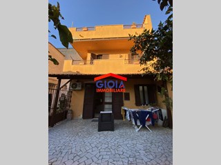 Appartamento in Vendita a Mondragone, 135'000€, 220 m²